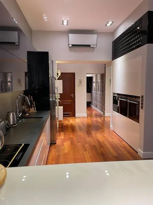 Luxury Apartment Downtown Krakow 0*,